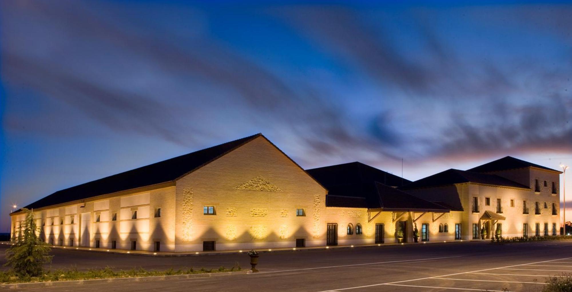 Bodegas Hacienda Albae Guest House Argamasilla de Alba Exterior foto